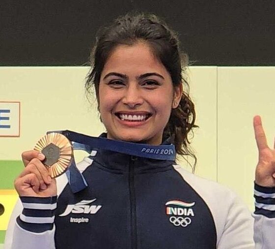 Manu Bhaker Shines, Qualifies for 25m Pistol Final